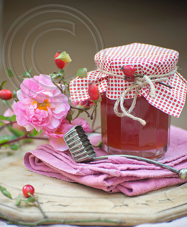 ROSEHIP JELLY
