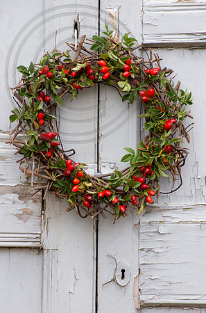 ROSEHIP WREATH