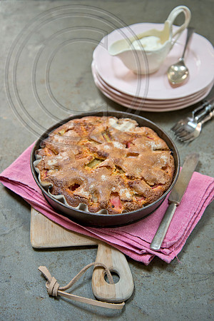 Rhubarb food; rhubarb.orange and ginger cake with cream