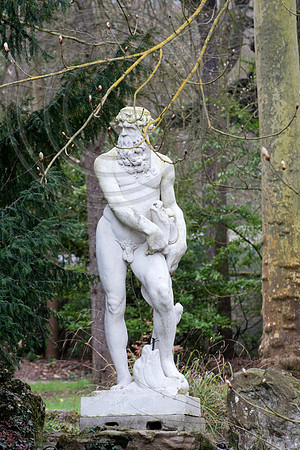 Statue of Neptune de Paget, Malmaison.