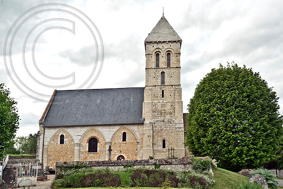 Aziers  church