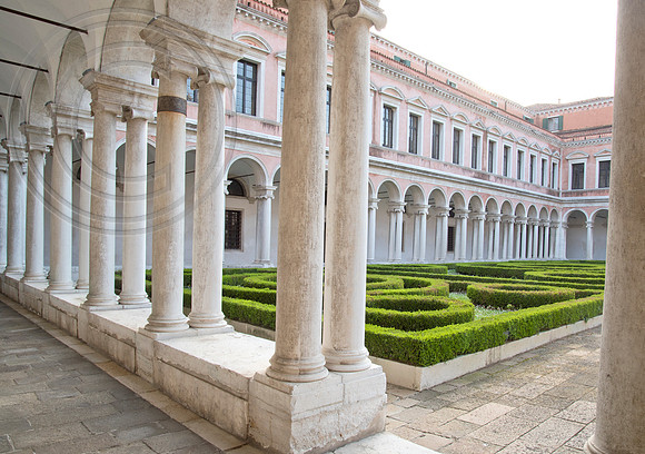 CLOISTER PAR TERRE SAN GIORGIO