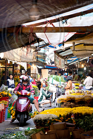 SAIGON FLOWER MARKET