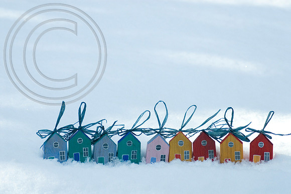 wooden beach hut decorations